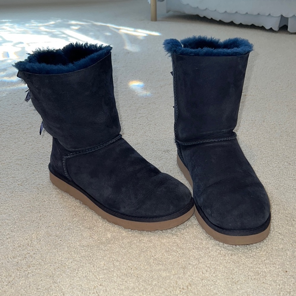 Authentic navy women’s UGG bailey bow